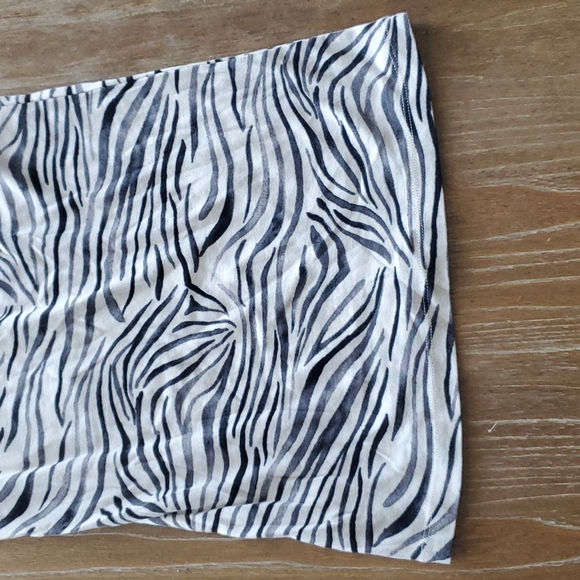 Anne Taylor Loft Tank - Picture 3 of 4